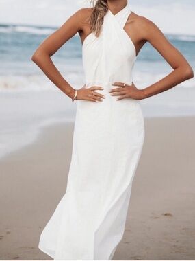 Women’s White Halter Maxi Dress - Elegant Beach Style